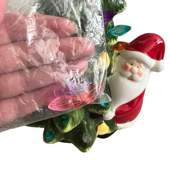 Vintage ceramic Santa light up Christmas tree 13 inch - Picture 4 of 8